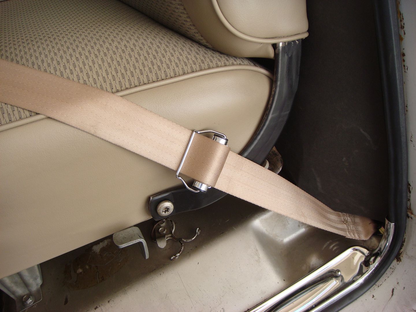 3 point seat belts 1964 c10 truck The 1947 Present Chevrolet & GMC
